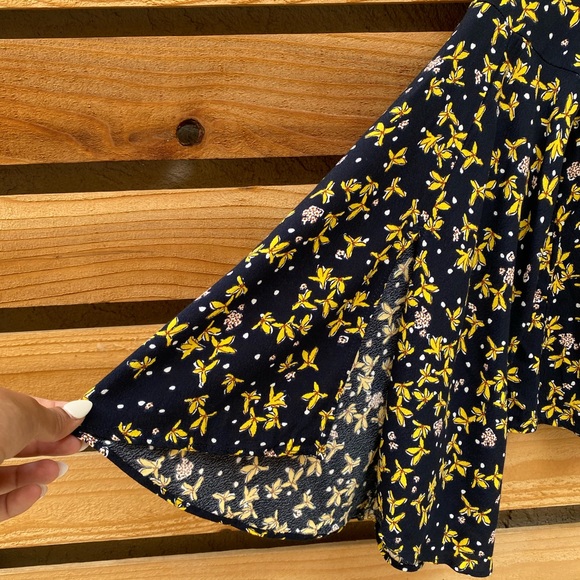 ZARA Black & yellow Floral print blouse Small - Picture 4 of 7